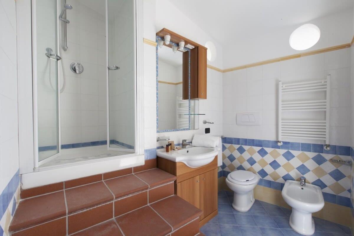 Appartamento Tetto Bianco Massa Lubrense Esterno foto